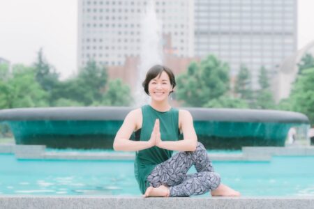 プロフィール写真：松山あゆみ様（ヨガインストラクター）